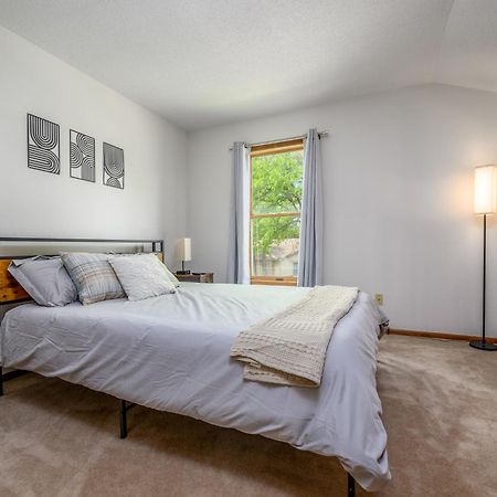 Family Friendly And Quite 2 Bedroom Condo Close To Fun Fort Wayne Exteriér fotografie