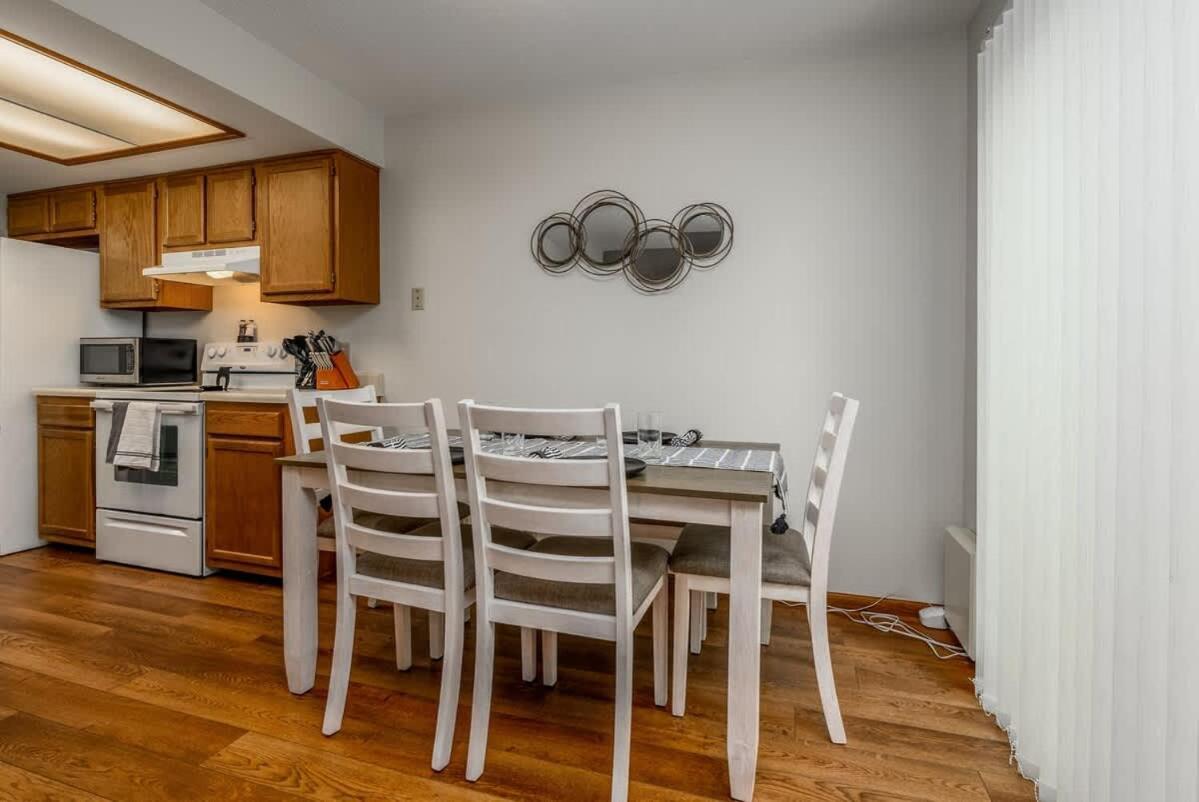 Family Friendly And Quite 2 Bedroom Condo Close To Fun Fort Wayne Exteriér fotografie